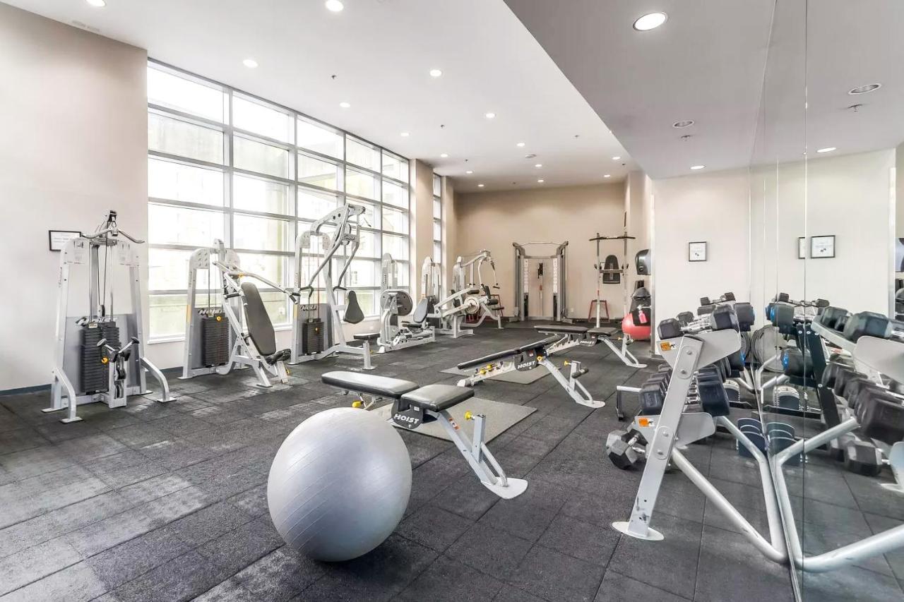 Heart Of Downtown 1 Bd Entire Condo - Pool, Gym, Parking, Office, Ac Vancouver Eksteriør billede