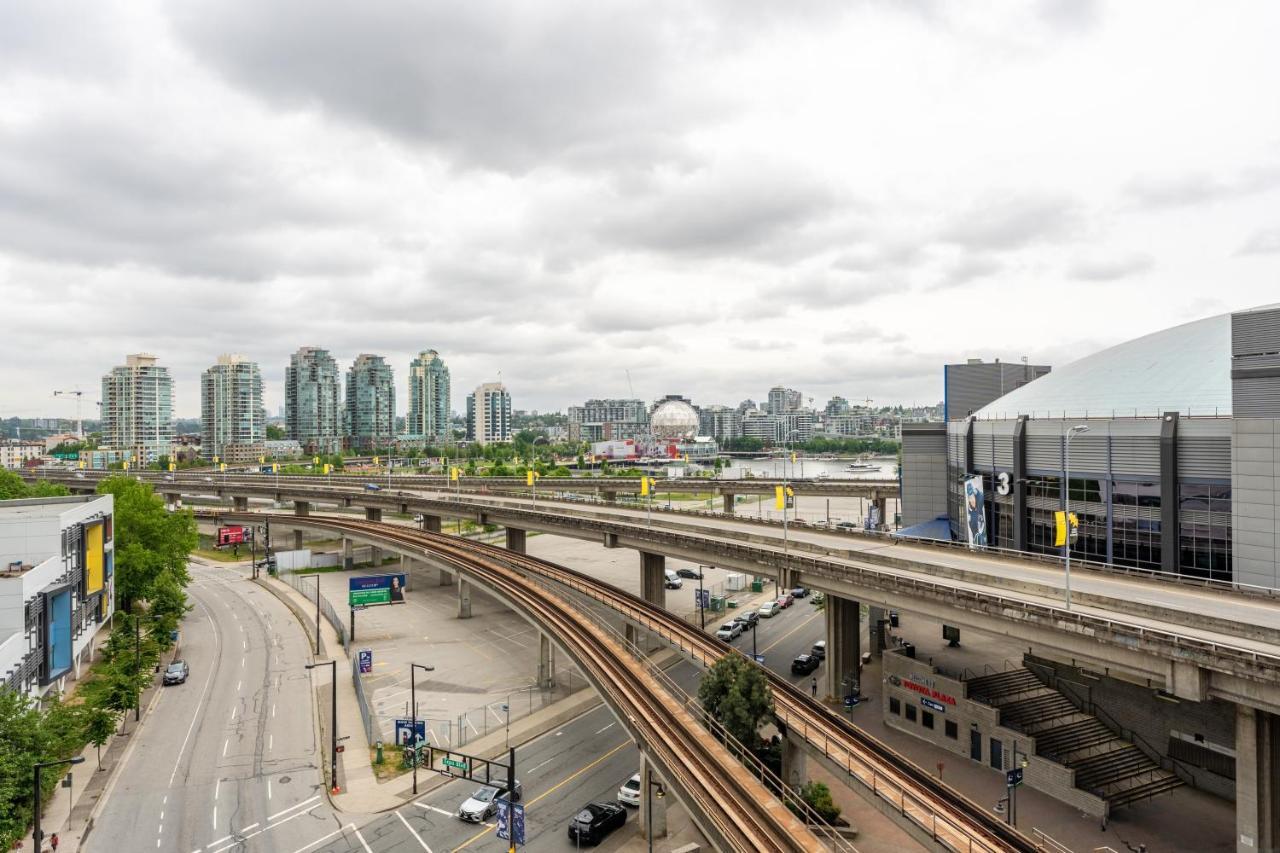 Heart Of Downtown 1 Bd Entire Condo - Pool, Gym, Parking, Office, Ac Vancouver Eksteriør billede